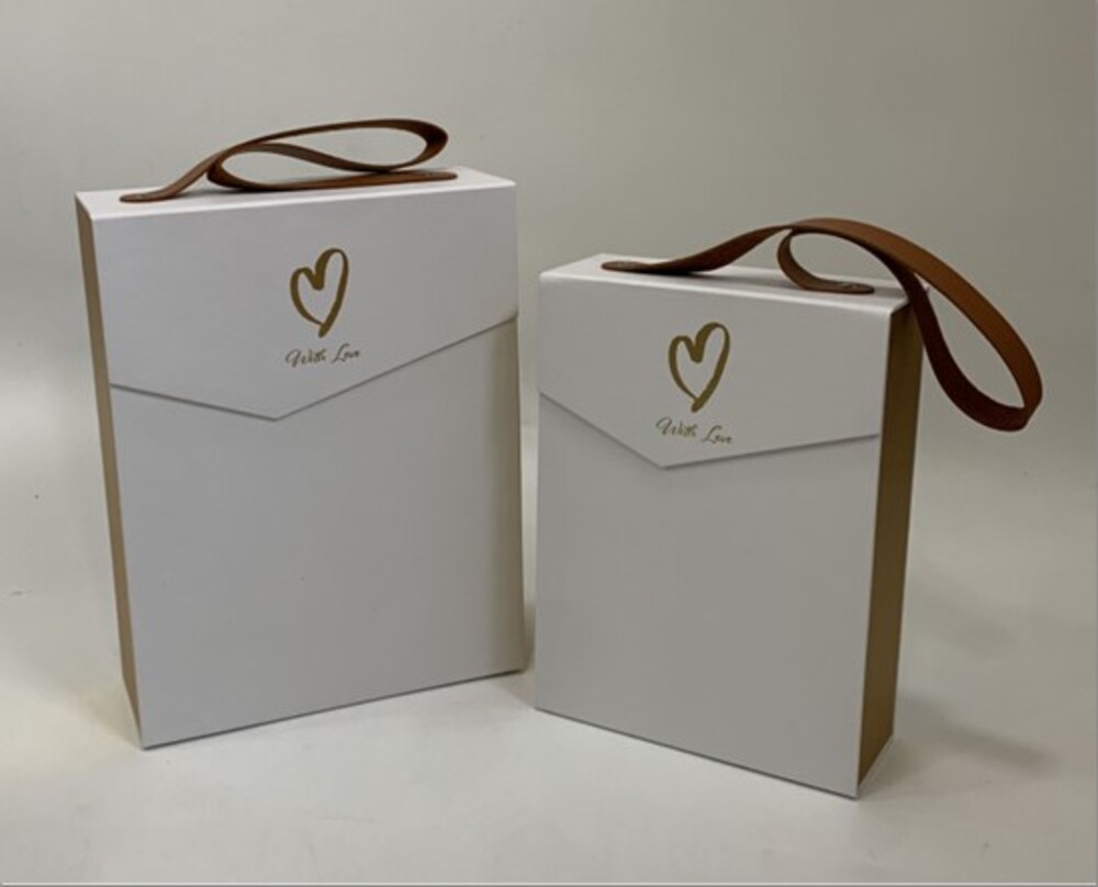 Коробка подарочная "Конверт", 28х21,5хH9 см, 23х17,5хH7 см, с ручкой, набор (2 шт) Белый