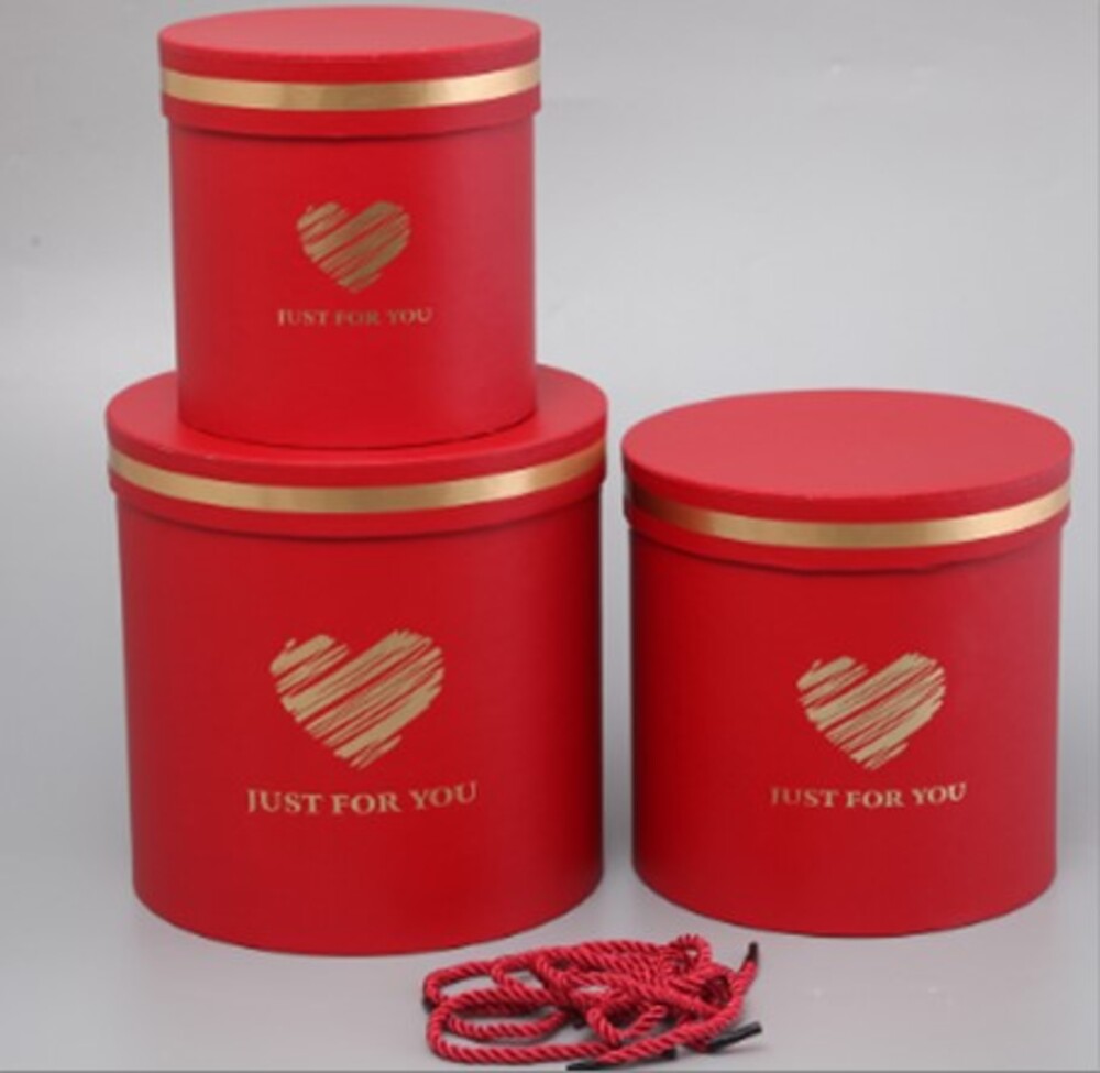 Коробка шляпная "Принт", D20xH20,5 см, D18xH18,5 см, D15xH15,5 см, набор (3 шт), с крышкой Красный