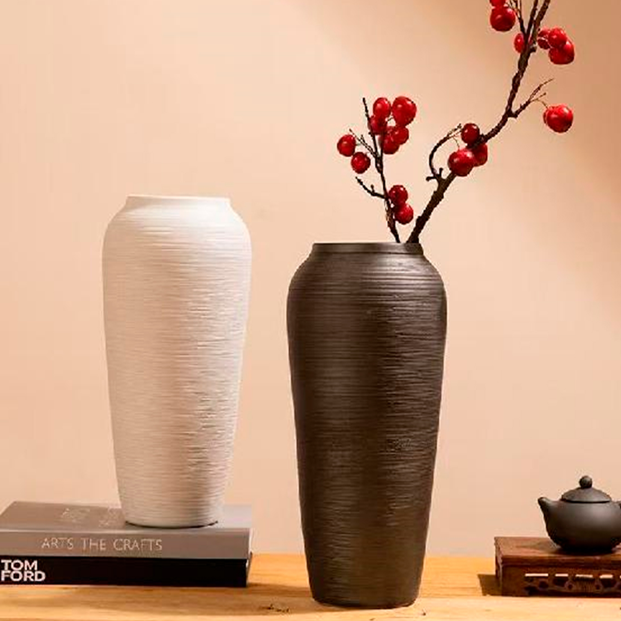 Ваза "Magnetic" (керамика), D15xH33 см Белый